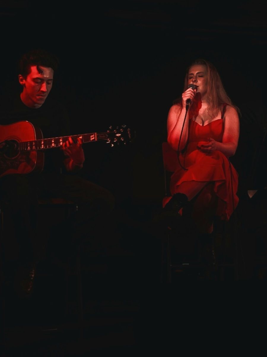 Karolina Gri\u0161kut\u0117 and Luca Powell duo at Bath Christmas Market