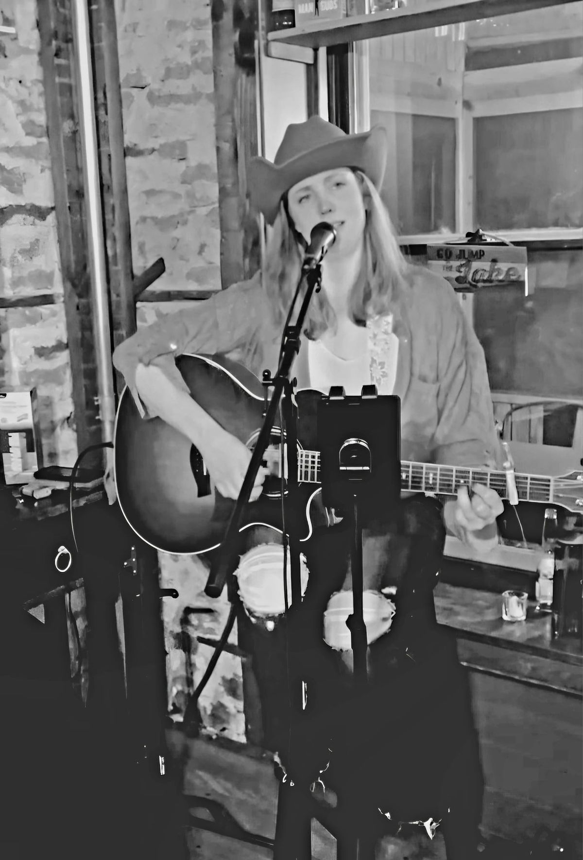 Mehgan Williamson Acoustic @Cobbs 