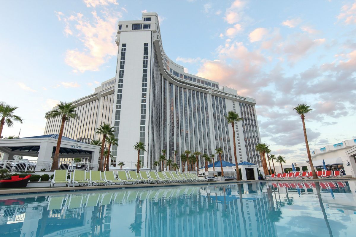 A Weekend in Vegas \ud83c\udfb0\u2728 Just $149 Per Couple