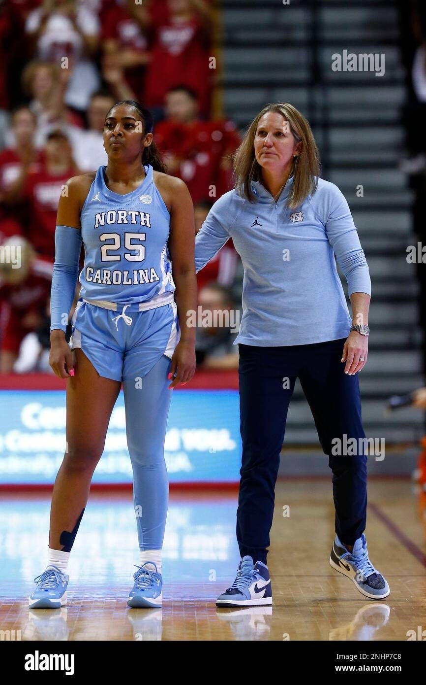 Louisville Cardinals Women's Basketball vs. North Carolina Tar Heels