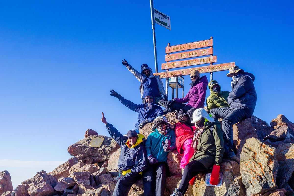 Mount Kenya Chogoria-Sirimon Route(5 Days)