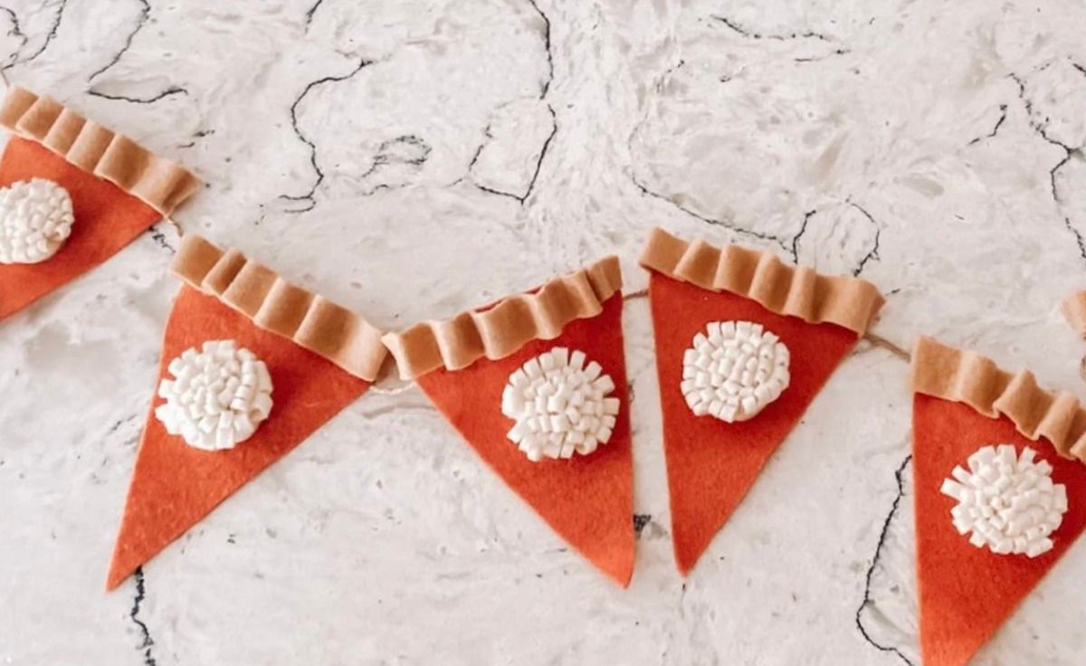 Kids Night In- Pumpkin Pie Bunting