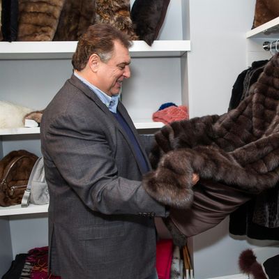 Pologeorgis Furs & Luxury Outerwear