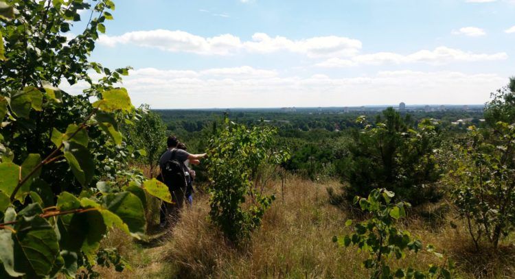 Wanderung \u2013 \u00dcber die Altlasten von Berlin