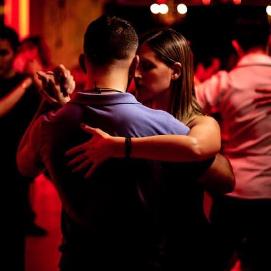 Learn to dance Tango