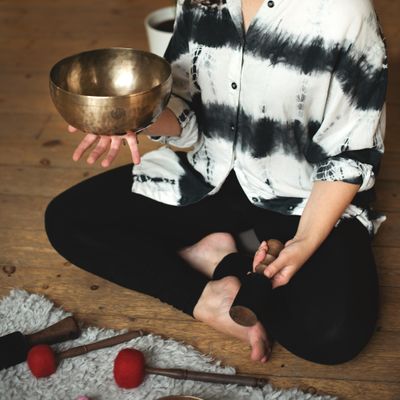 Emily Louisa | Sound & Yoga