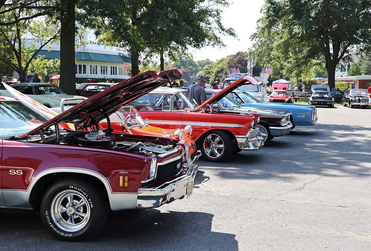 Classic Car Show & Oldies Day