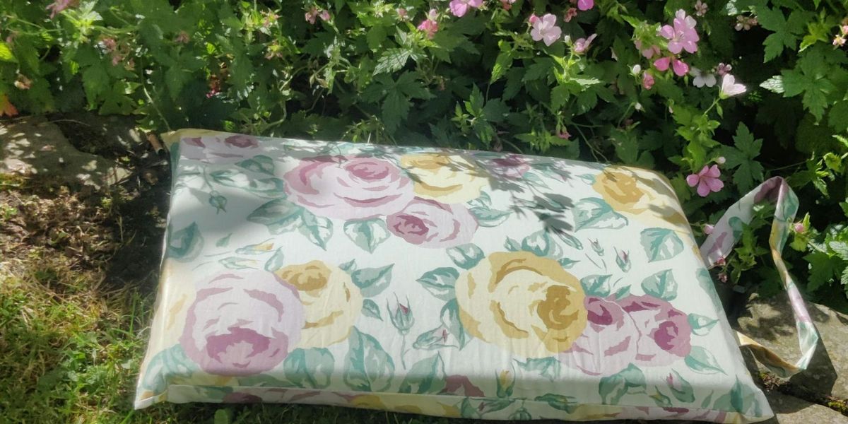 Summer Sewing 2024 - Make a Garden Kneeler