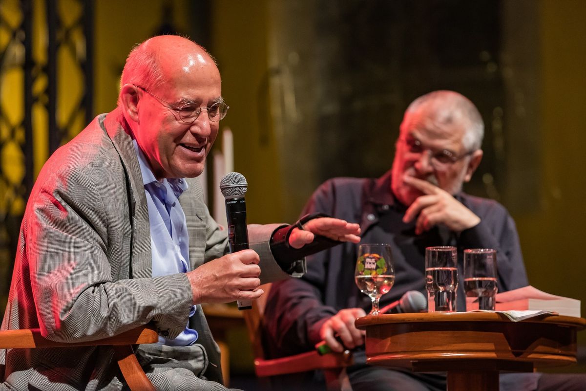 Gregor Gysi & Hans-Dieter Sch\u00fctt "Ein Leben ist zu wenig"  Talk & Lesung