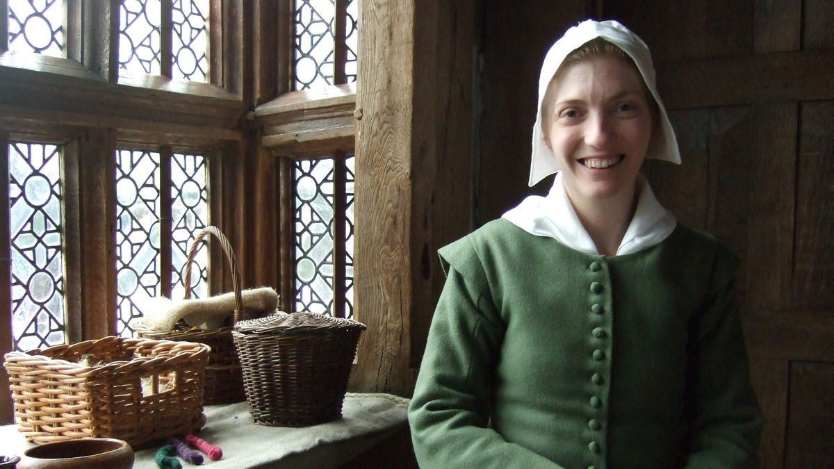 Dressing A Tudor Queen