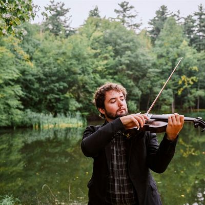 Lesavage Arts & Entertainment