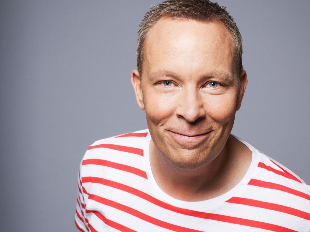 \u00c5rsta Comedy med Patrik Larsson, Christer Svensson och Dessi Hietala onsdag 26 mars