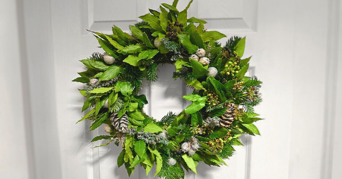 Christmas Wreath Making with Prosecco