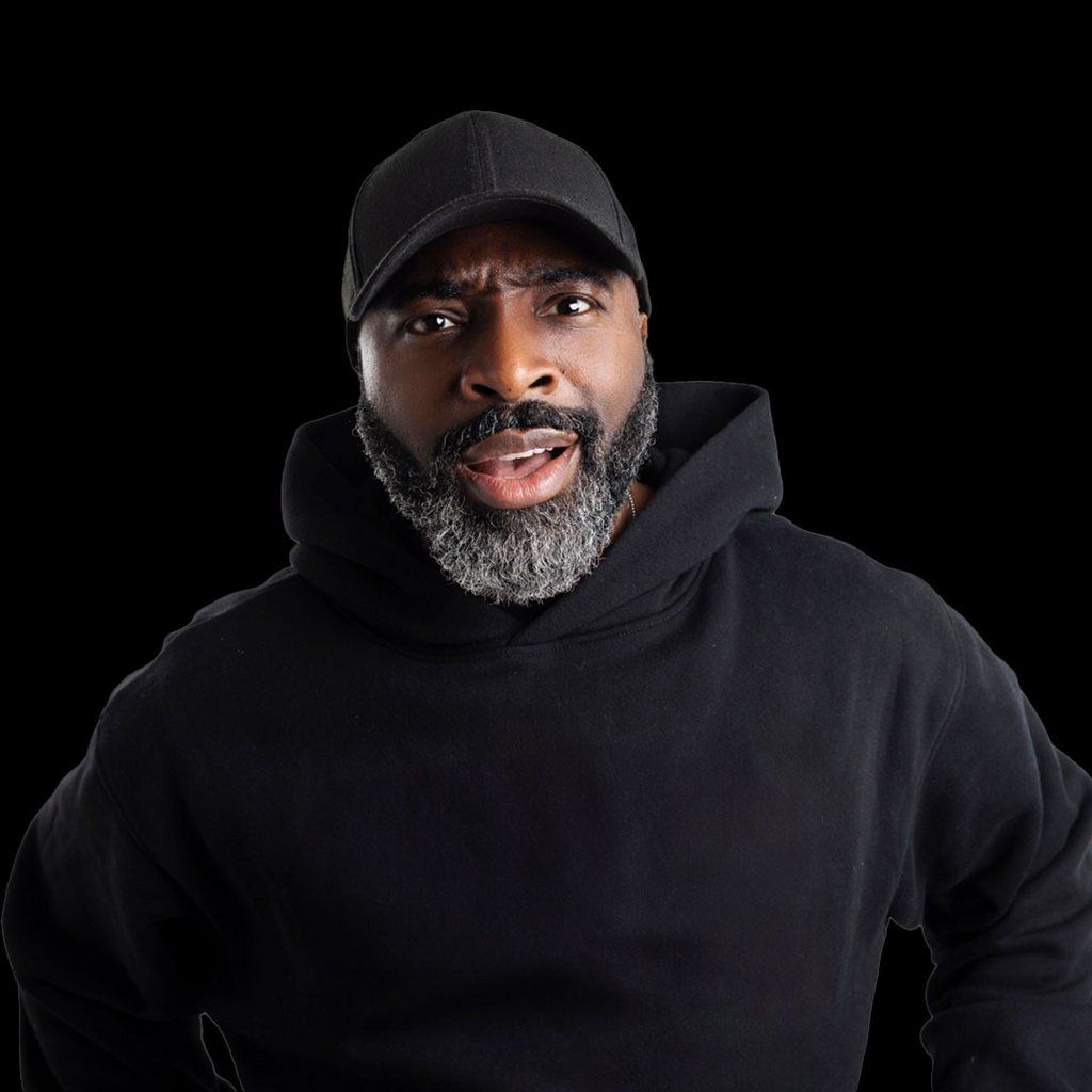 CLOSEUP COMEDY at Hockley Social Club with Kane Brown and more.