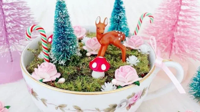 Craft:  Christmas Tea Cups