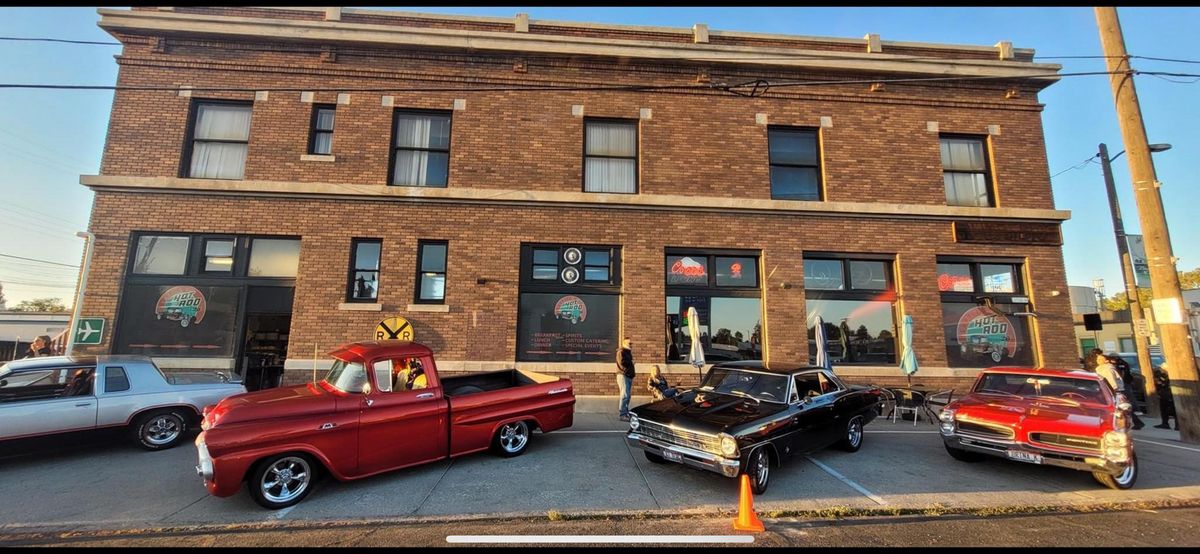 Hotrod Run on Main Street