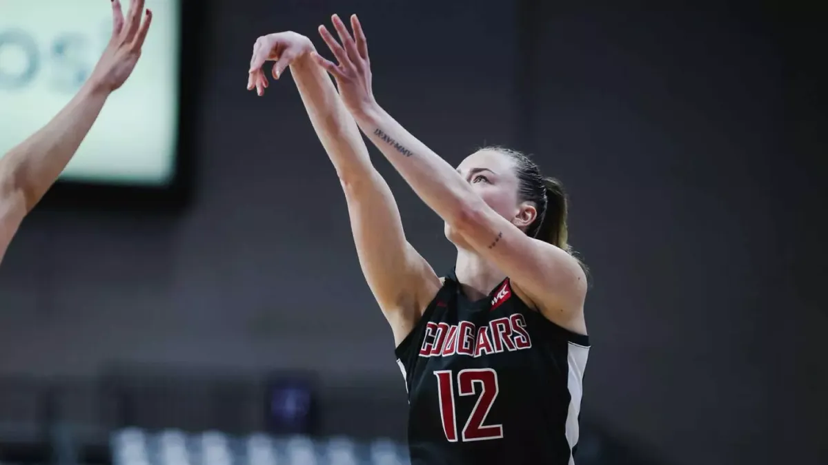 Parking North Dakota Fighting Hawks at Eastern Kentucky Colonels Womens Basketball