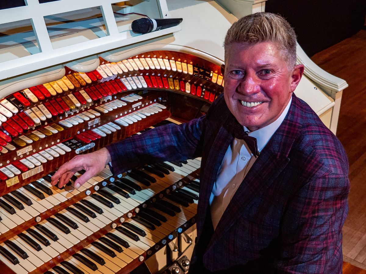 The Worthing Wurlitzer: Robert Wolfe