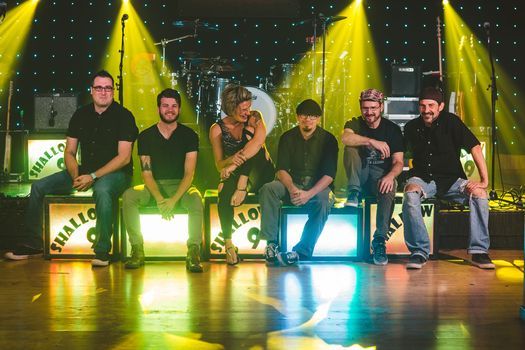 Shallow 9 at The 4D's Lounge