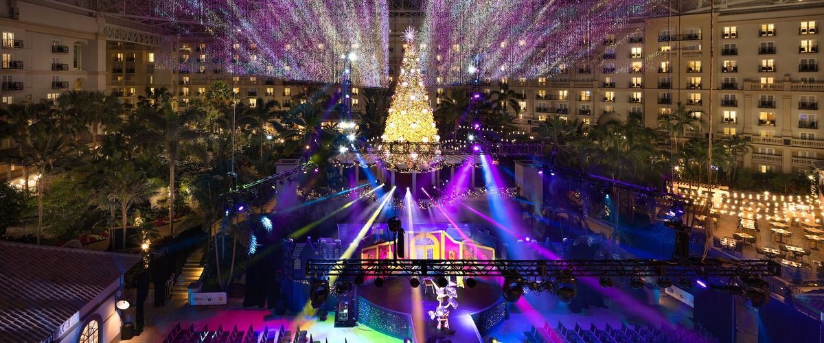 Cirque - Spirit of Christmas at Gaylord Palms Resort and Convention Center