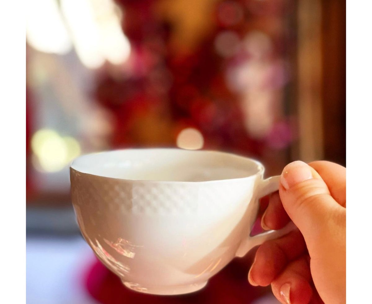 A Cozy Tea Tasting Tea Time