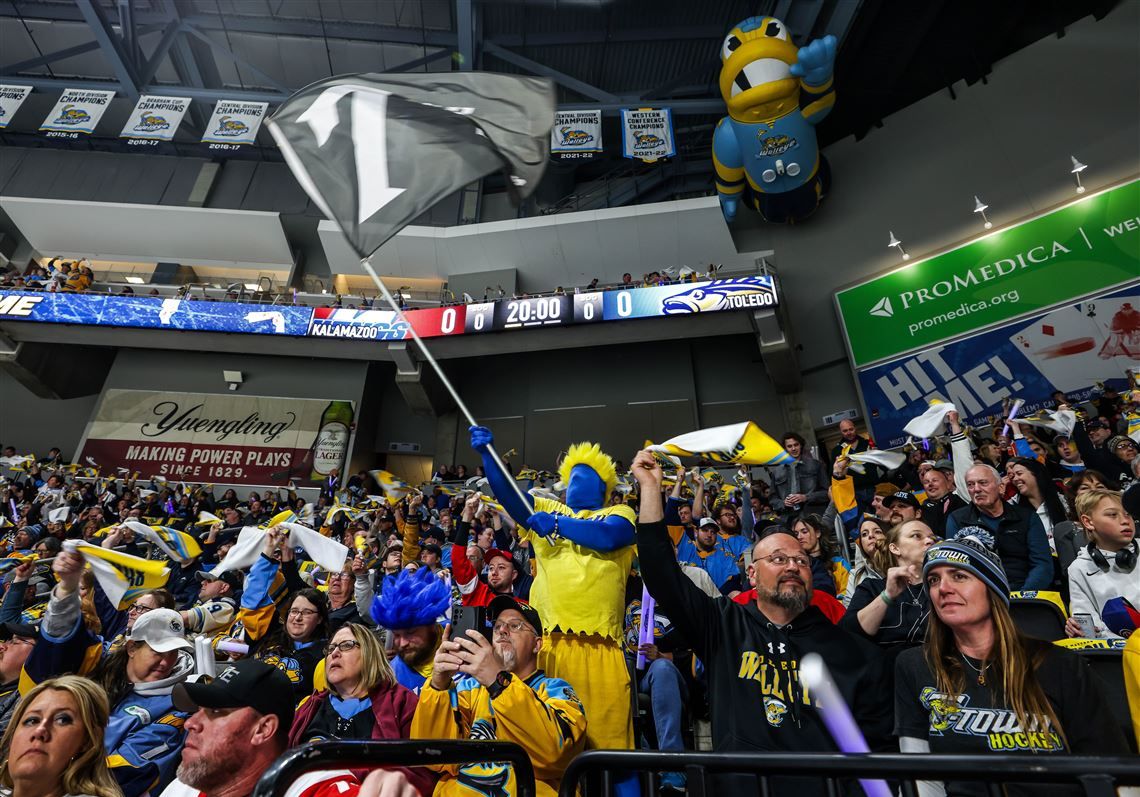 NCAA Mens Hockey Toledo Regional - Session 2 at Huntington Center