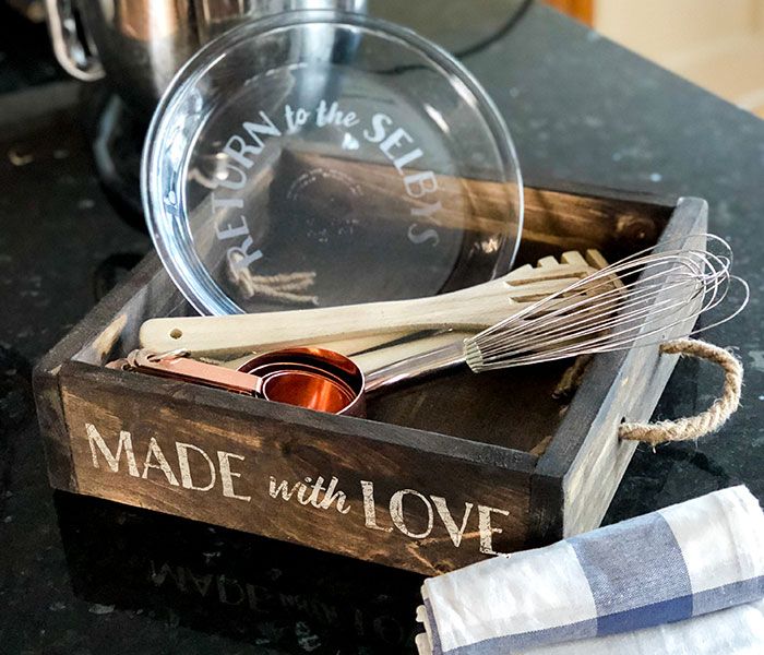 FRIENDSGIVING DIY Glass Etching Pie Dish and Wood Box Workshop