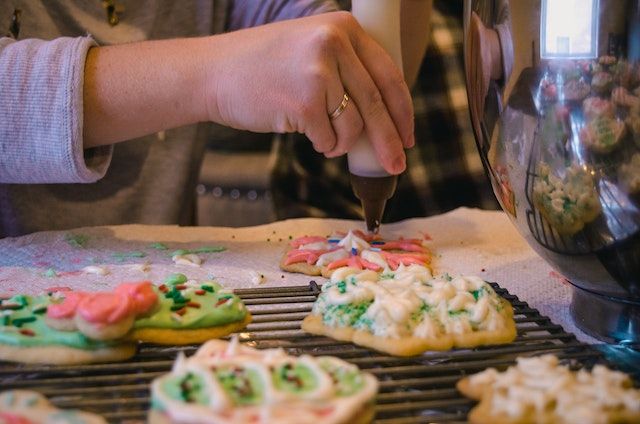 Adult Holiday Cookie Decorating with Chef Dorothy Benner