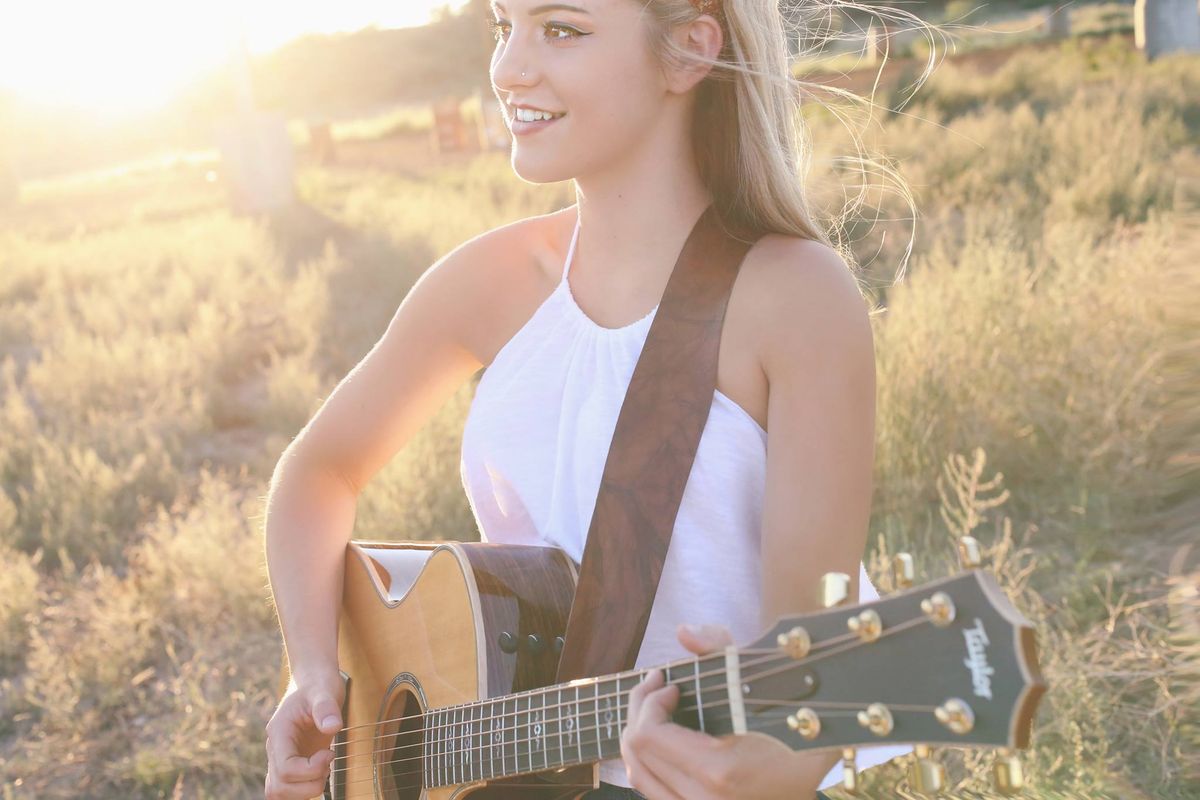 Bethany Gates at Wasserhund Brewing Company - Virginia Beach