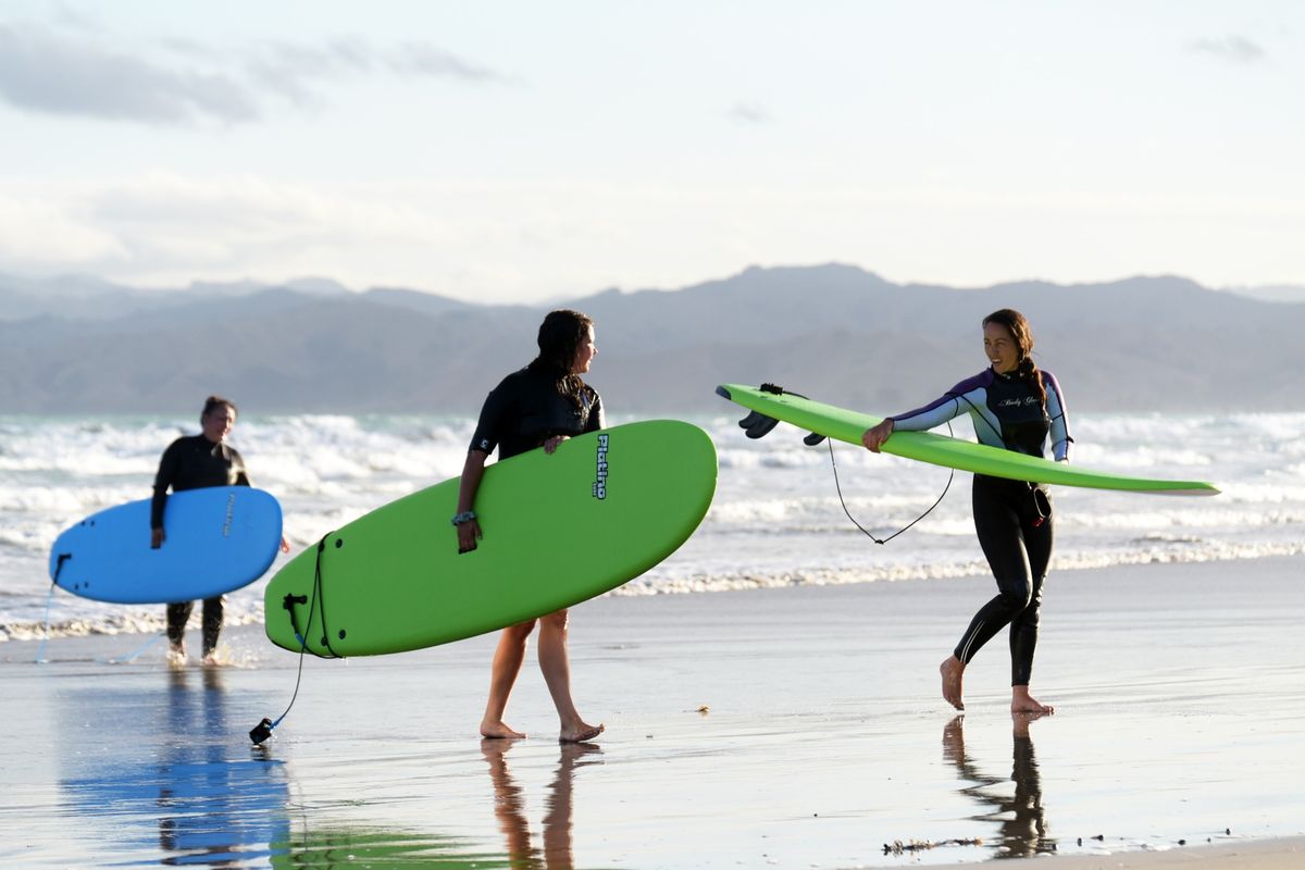 Women's Social Surf