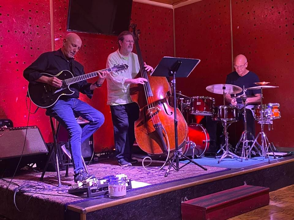 Chuck Underwood Trio @Hank Dietle's Tavern