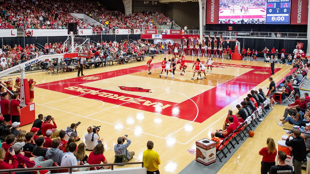 Parking Louisville Cardinals at Arkansas Razorbacks Mens Basketball