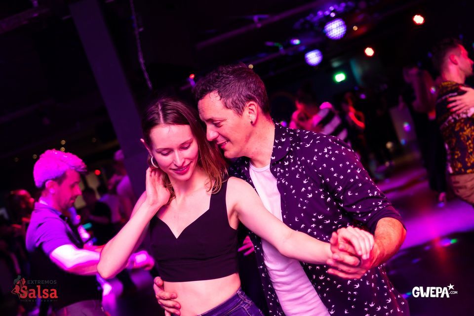 Salsa & Bachata Try-Out classes in Amsterdam!