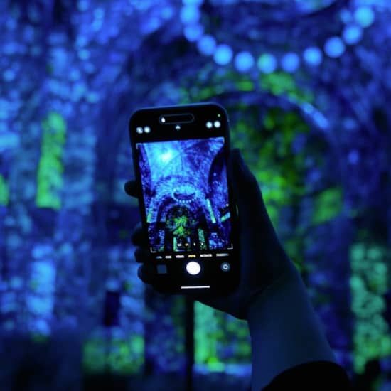 Enlightenment:  En imponerande ljusshow i Spegelsalen Br\u00f6llopslokaler Malm\u00f6