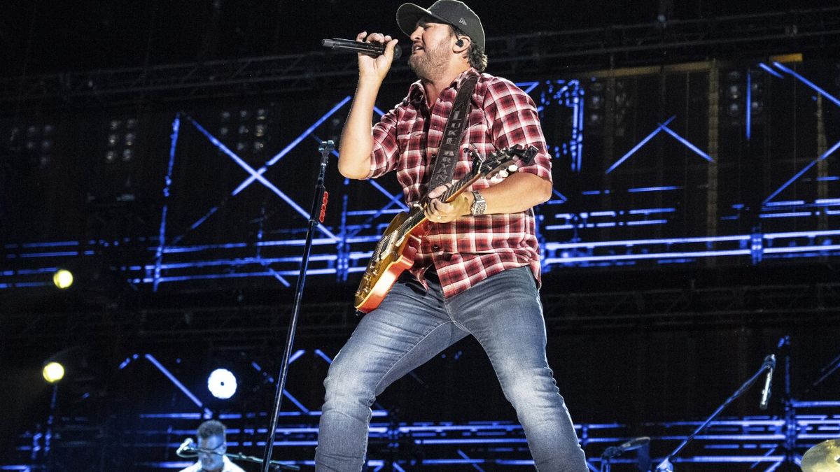 Coors Light Birds Nest - Luke Bryan with Nate Smith at Birds Nest Phoenix Open at TPC of Scottsdale