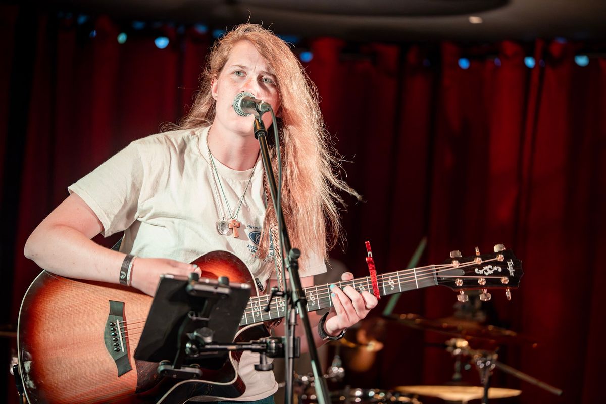 Emily Woodhull at Billikens Smokehouse