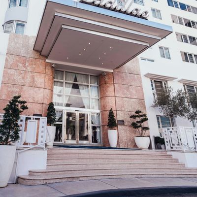 Cadillac Hotel & Beach Club