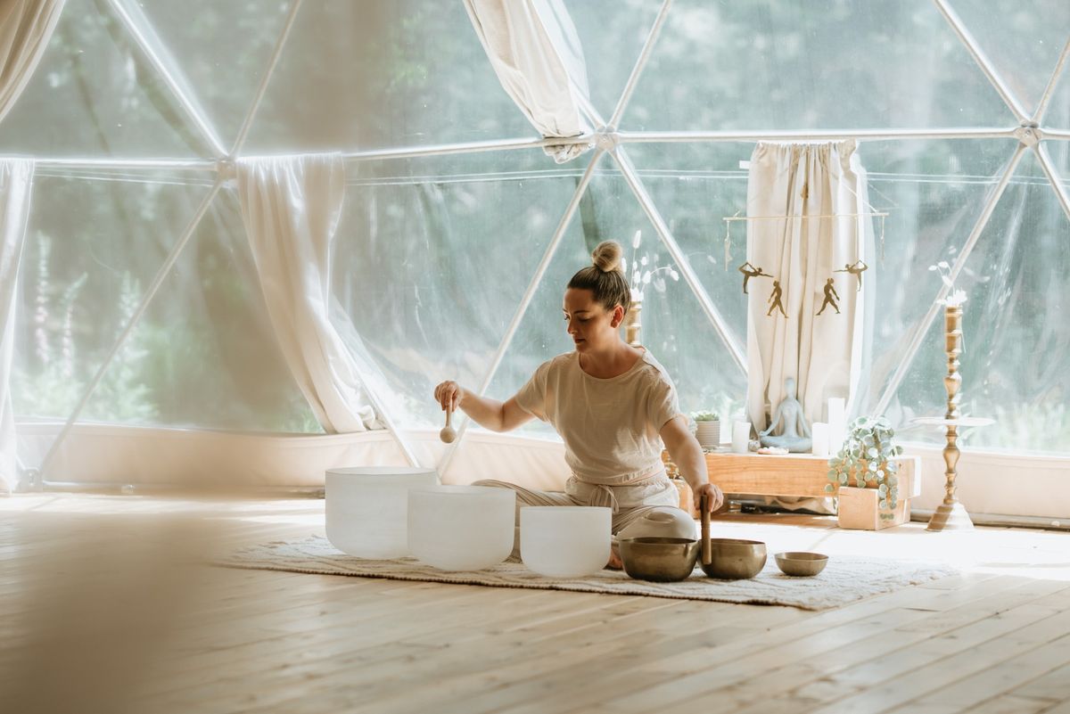 Sunday Sounds to Heal: Evening Somatic Sound Baths for Restful Sleep