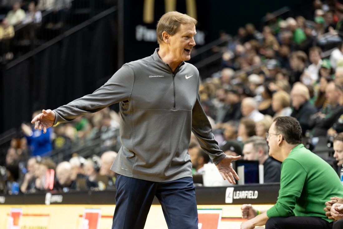 Indiana Hoosiers at Oregon Ducks Mens Basketball at Matthew Knight Arena