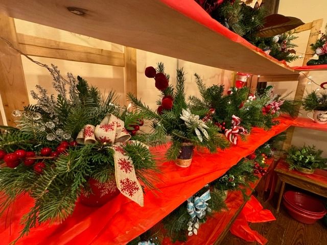 Volunteer Workshop Fresh Holiday Pine Arrangements