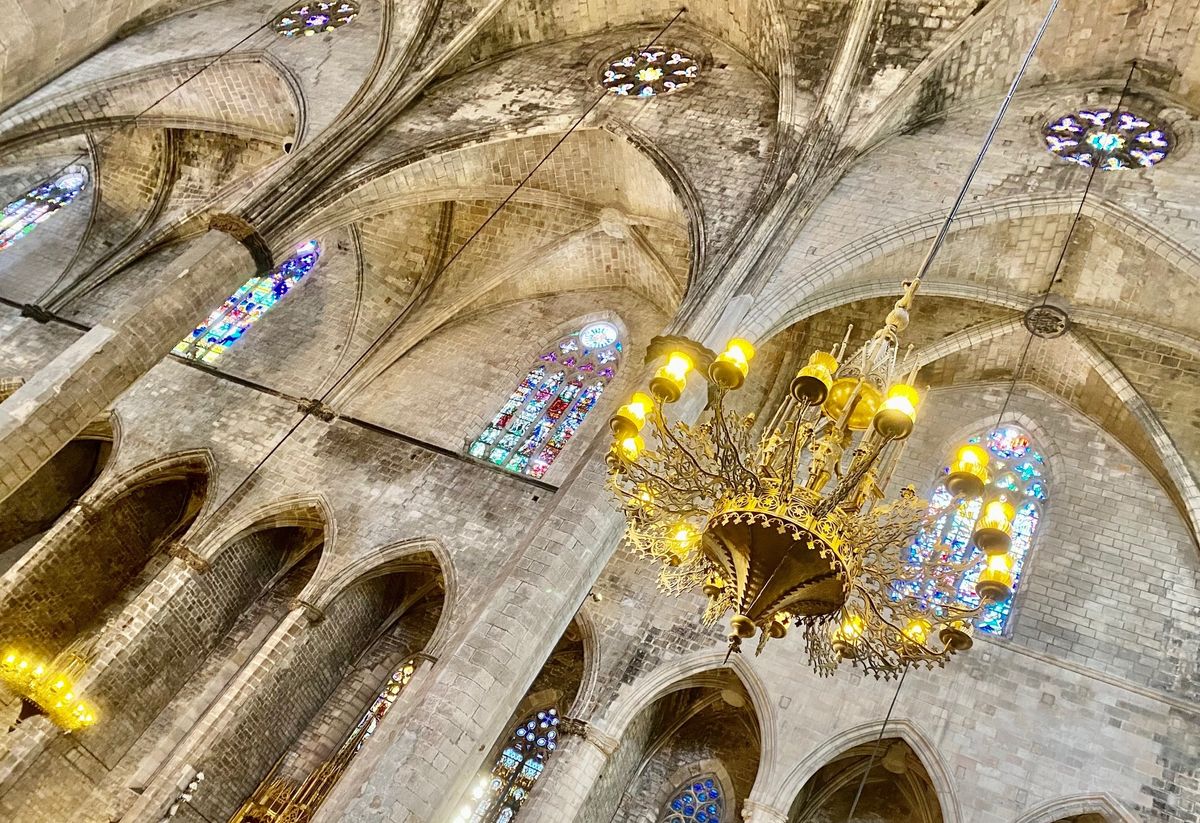 Santa Maria del Mar, terrats i voltants