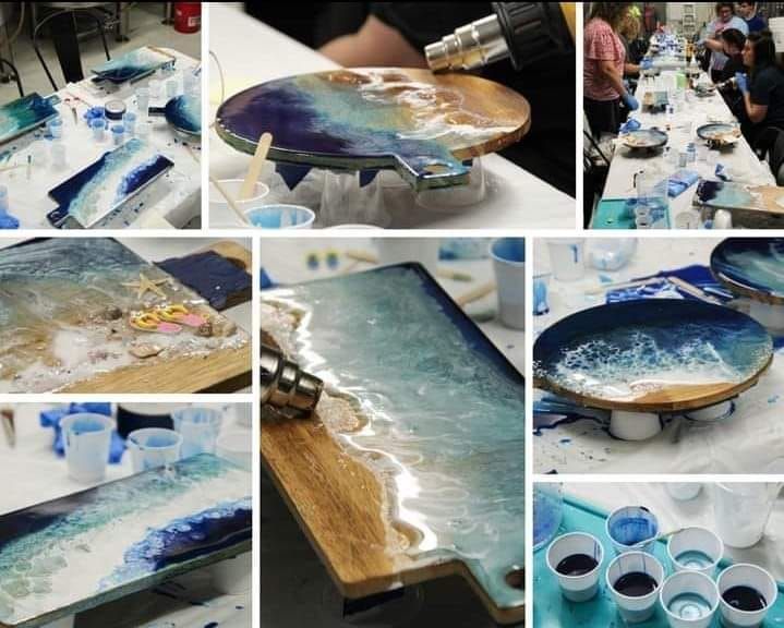 Thursday resin wave on a cheeseboard class at the Bloomin Cottage