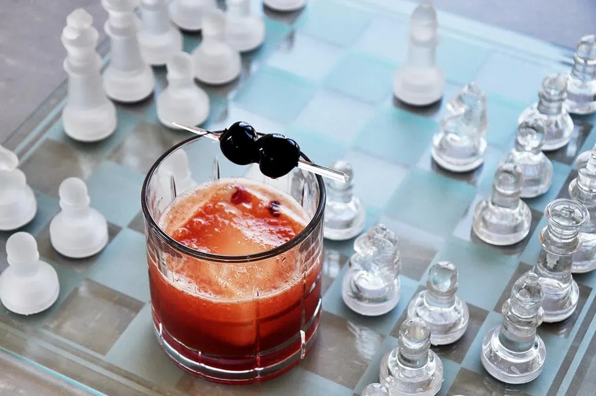 Cocktails and Chess 10\/01- Eola Wine Company