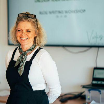 Vicks Ward Copywriter