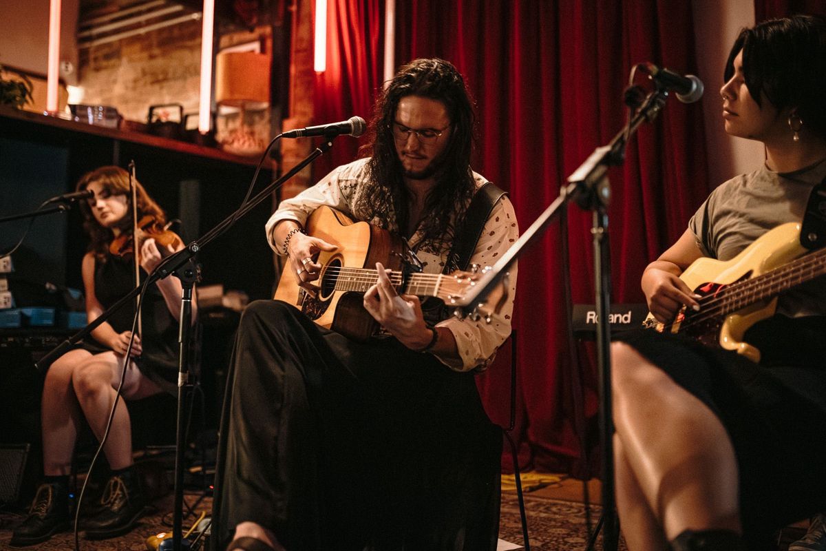 Eden Plenty Live at Old Canberra Inn