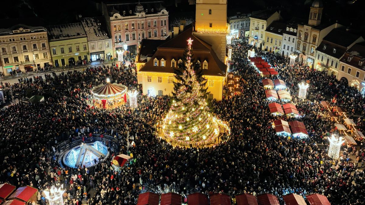 SATUL LUI MOS CRACIUN-TARGURI DE CRACIUN BRASOV SI SINAIA