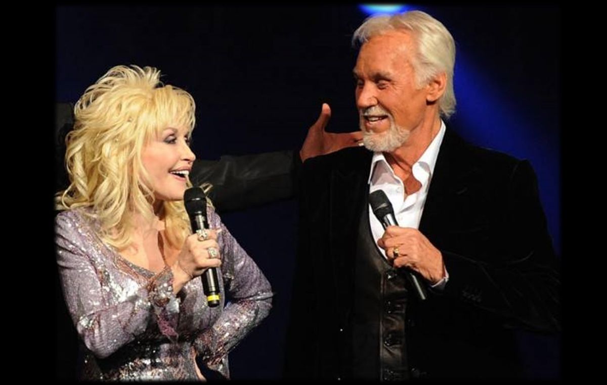 KENNY & DOLLY~ A SMOKEY MOUNTAIN CHRISTMAS