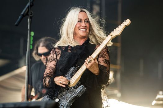 Alanis Morissette Garbage Liz Phair At Walmart Amp Benton Arkansas Benton Proud 14 August 2021 Alanis Morissette Garbage Liz Phair At Walmart Amp Benton Arkansas Benton Proud 14 August 2021