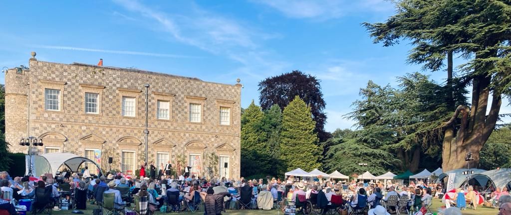 Summer Spectacular at Little Durnford