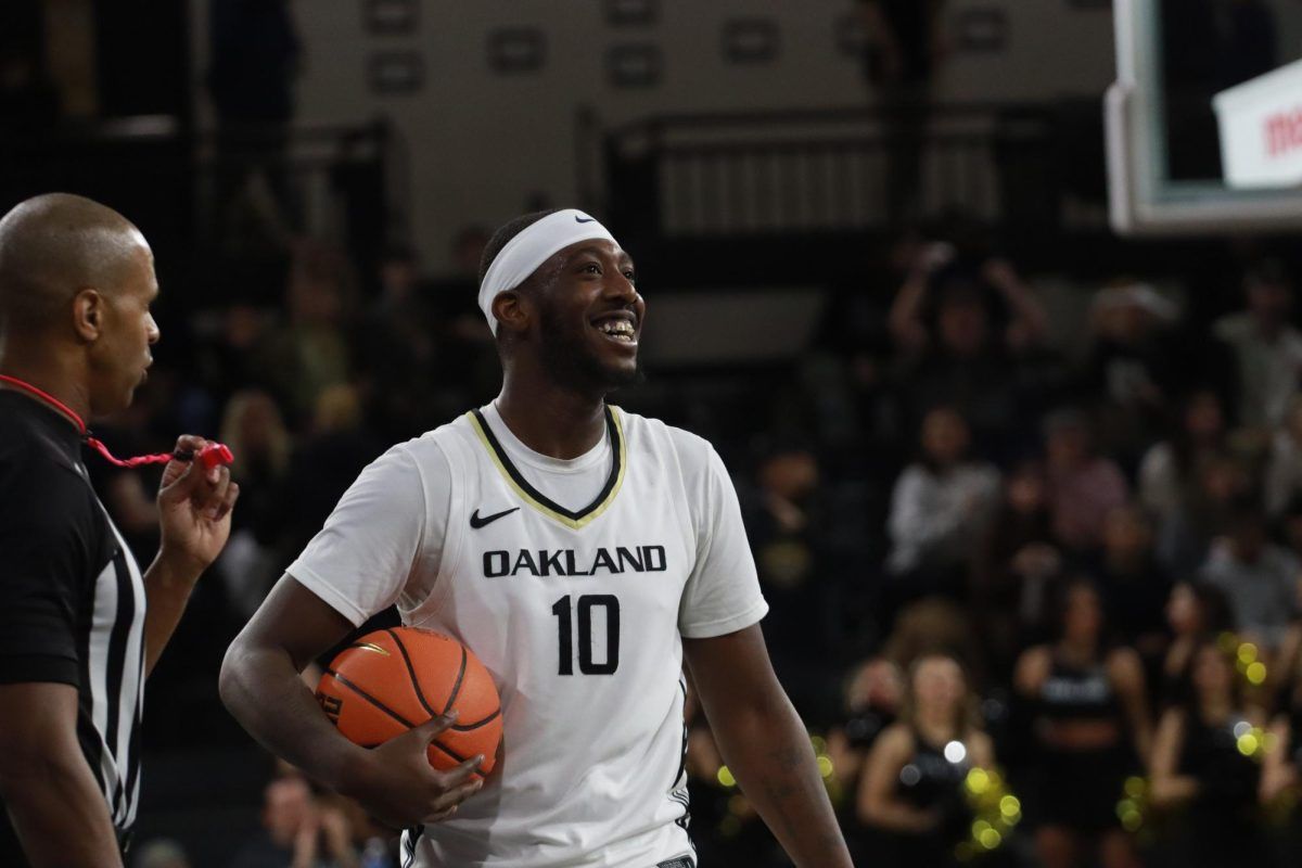 Parking Green Bay Phoenix at Oakland Golden Grizzlies Mens Basketball